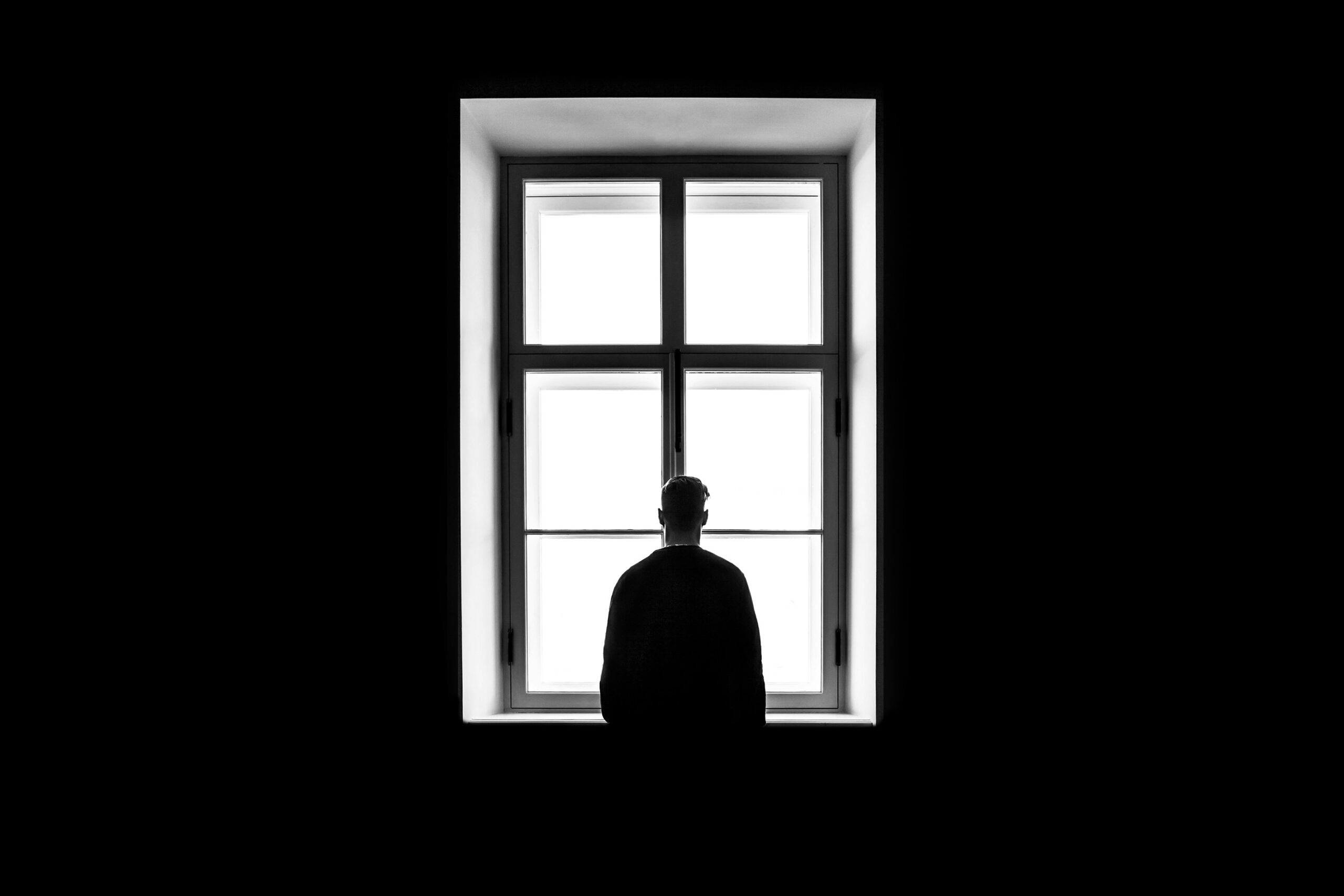 Izolare și anxietate: Cum să faci față fricii și vulnerabilității
